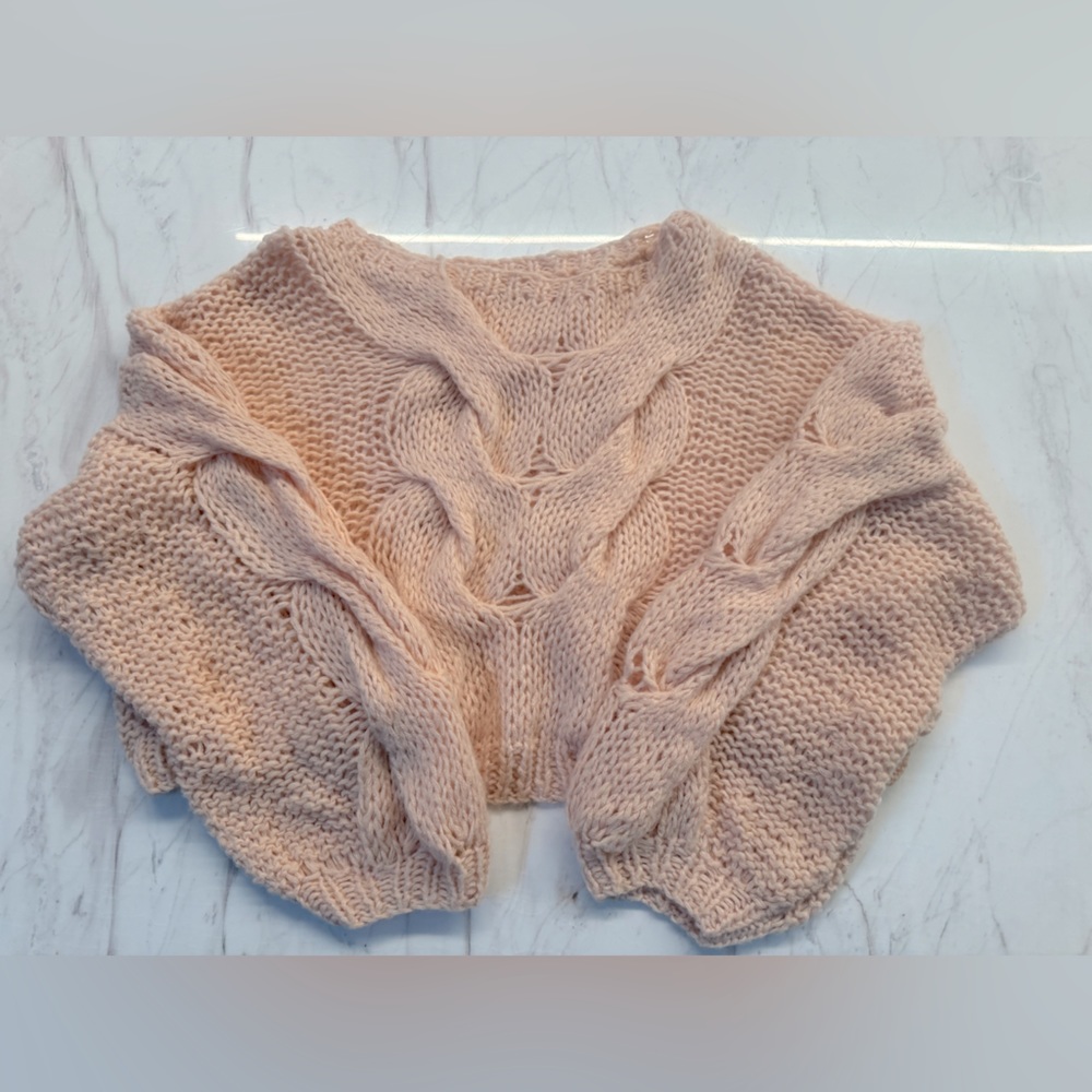 Chicwish, beautiful knit sweater